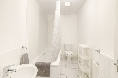 2 bedroom flat to rent - Photo 4