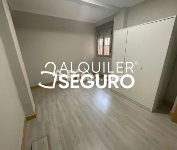 Piso en alquiler en Ciudad Lineal - Photo 2