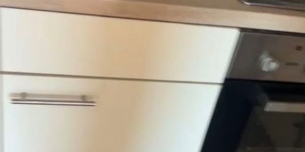 Appartement te huur in Gilly voor € 750 met 1 slaapkamer - Photo 1