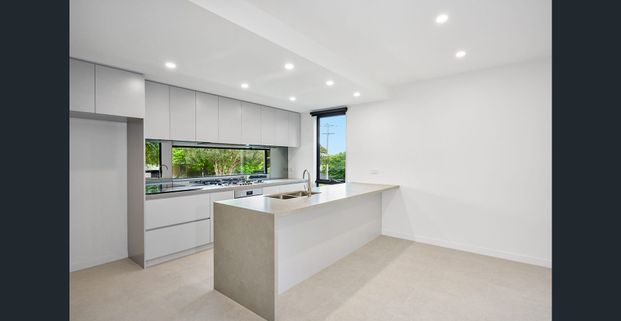 Modern Living, amazing location - Photo 1