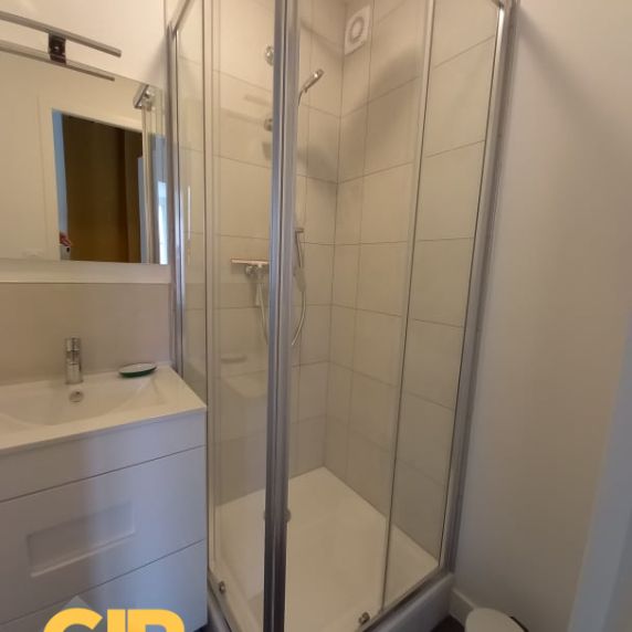 Location Maison 1 pièce 70m² RENNES 35000 - Photo 1