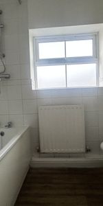 Victoria Road East - Photo 4