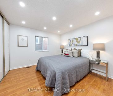 For Lease - 130 Morningview Trail, Toronto, Ontario - Photo 4