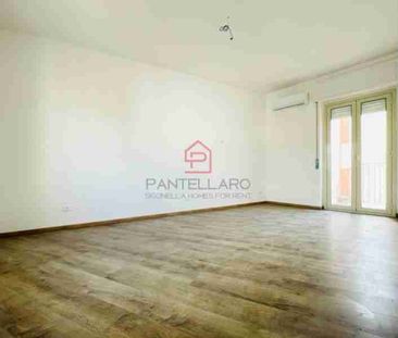 1261 – Apartment w/attic terrace - Photo 1