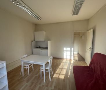 Location Appartement 1 pièce 21m² RODEZ 12000 - Photo 3