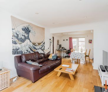3 bedroom semi-detached to rent Mill Road, Lewes. - Photo 1