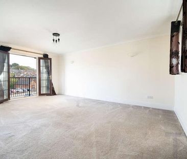 Newport, Isle Of Wight, PO30 - Photo 2