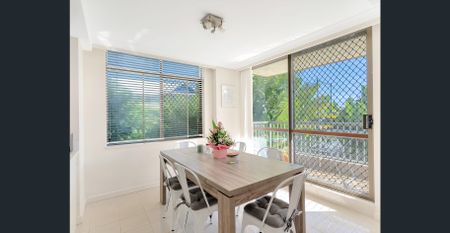 BUDD'S BEACH - NORTH FACING APARTMENT - Photo 5