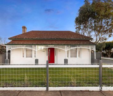 Central Cottage Charm - Photo 1