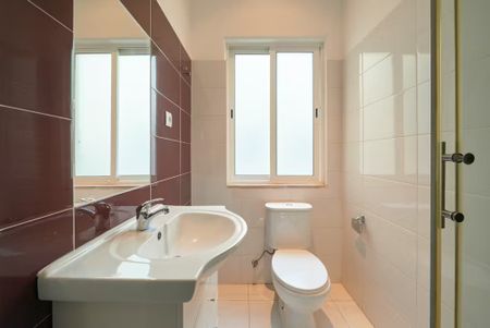 Avenida Almirante Reis, Lisbon, Lisbon 1000-049 - Photo 4