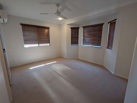 TWO BEDROOM - AIR CONDITIONED UNIT - Photo 5