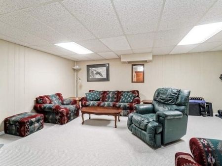 For Lease - 4 Astoreville Square, Brampton, Ontario - Photo 3