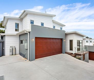 Spacious beautifully appointed four-bedroom townhouse - Photo 2