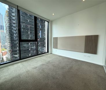 1703/618 Lonsdale Street - Photo 4