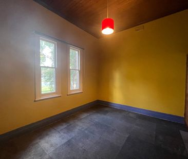 RIVER VIEWS AND CLOSE TO CBD - Photo 4