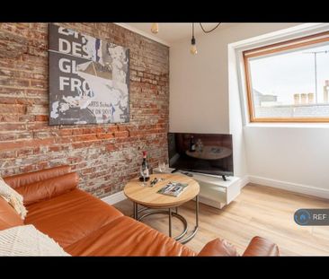 1 bedroom penthouse to rent - Photo 4