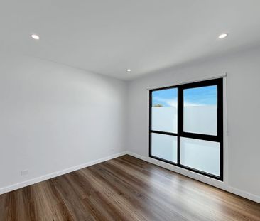 Naturally, Custom! - Photo 3