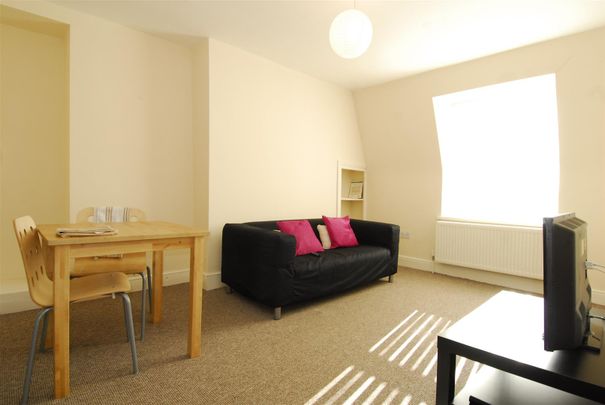 9 Seaton Avenue Flat 4, Plymouth - Photo 1