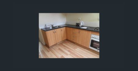 Close to Uni - Photo 3