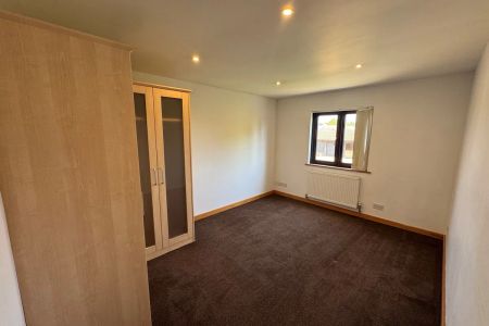 Roughlands, Brandon, Lakenheath - Photo 5