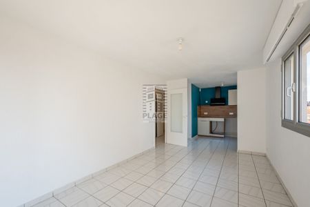 Location Appartement 2 pièces 43m² LES SABLES D OLONNE 85100 - Photo 4