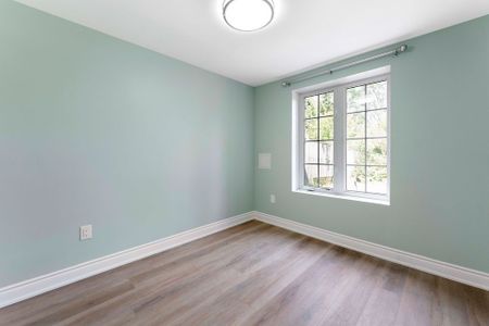 For Lease - 1811 Esterbrooke Drive Unit# Basement, Oshawa, Ontario - Photo 4