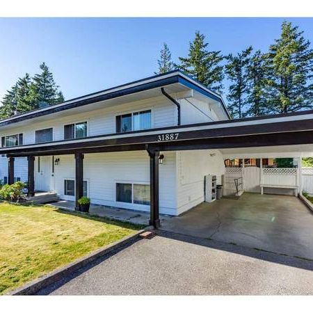 5 Bedroom West Abbotsford House - Photo 4