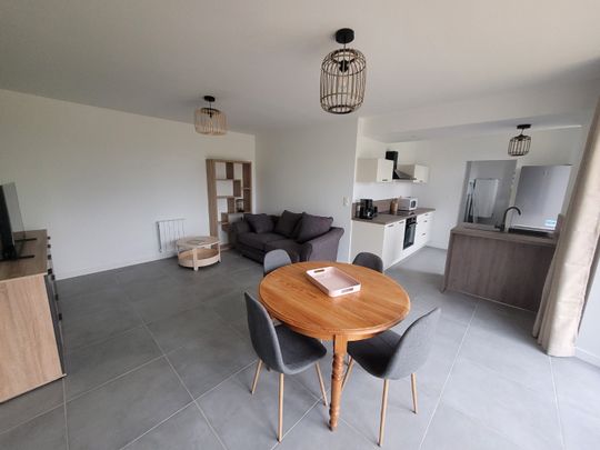 Location Appartement 3 pièces 60m² SARS POTERIES 59216 - Photo 1