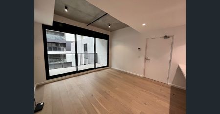 HUGE one bedroom apartment - Photo 5