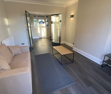 4 Bed Detached House, London, SE24 - Photo 3