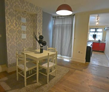 2 bedroom terraced house to rent - Photo 4