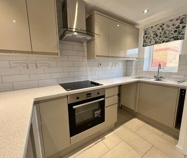 1 bedroom semi-detached house to rent - Photo 6