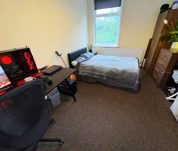 Cardigan Road, Hyde Park, Leeds, LS6 - Photo 1