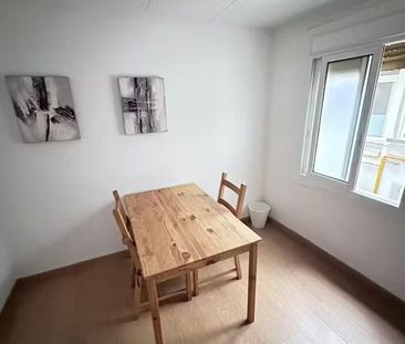 Carrer de Llançà, L'Hospitalet de Llobregat, Catalonia 08904 - Photo 5