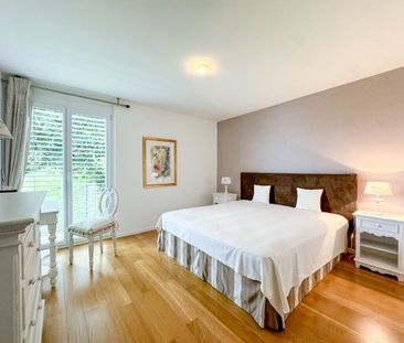 MEUBLÉ - SPECTACULAIRE 5.5 PIÈCES DE STANDING AVEC VUE SUR LE LAC - Foto 6