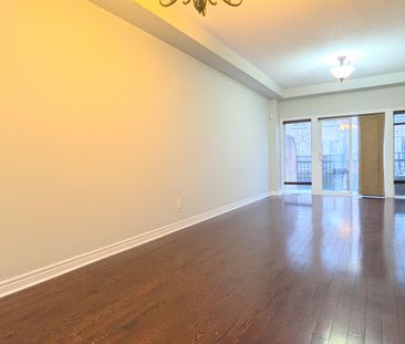 For Lease - 22 Market Garden Mews, Toronto, Ontario - Photo 2