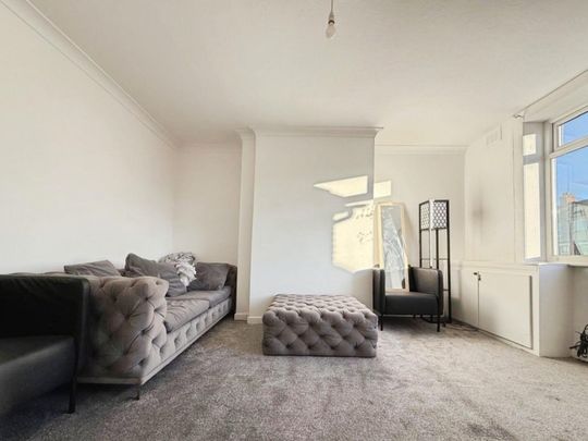 3 bedroom House To Let - Photo 1