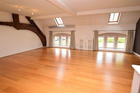 2 bedroom flat to rent - Photo 3