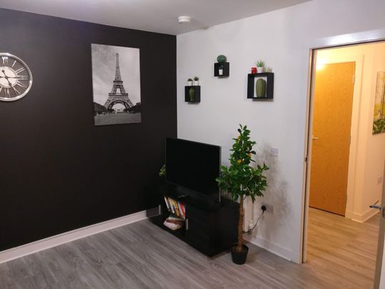 2 Bed Flat, Elsie Inglis Way, EH7 - Photo 1