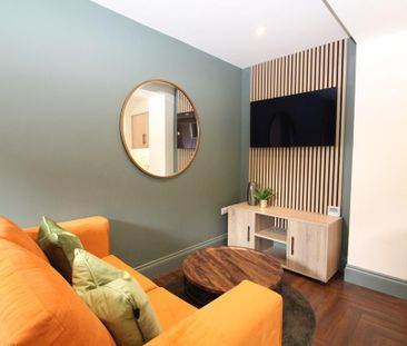 1 bedroom in a house share to rent - Photo 1