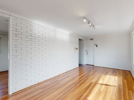 3/4 George Street, North Melbourne - Photo 5