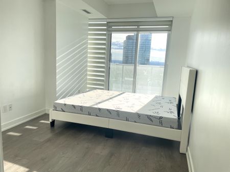 For Lease - 501 Yonge(Master bed) Street Unit# 4012, Toronto, Ontario - Photo 2