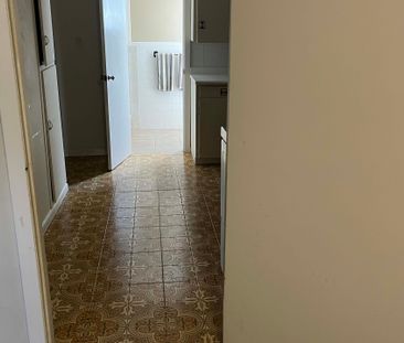 For Lease - 40 Deevale Road Unit# Lower, Toronto, Ontario - Photo 6