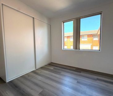 Two bedroom Unit in Great Location!! - Photo 2