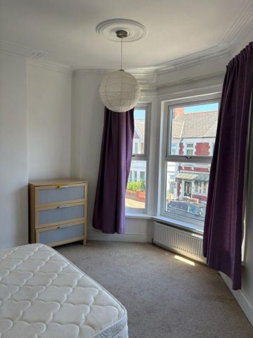 3 bedroom terraced house to rent - Photo 4