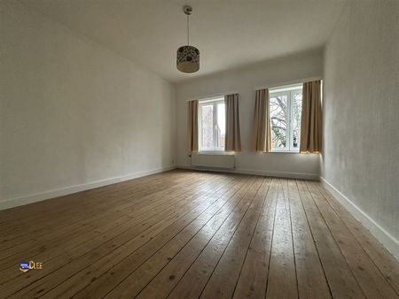 Ruime stadswoning met 3 slpks en koer - Foto 3