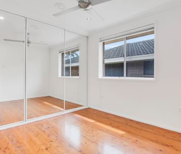 Lakeside Living at Its Best – 78 The Esplanade, Oak Flats - Photo 4