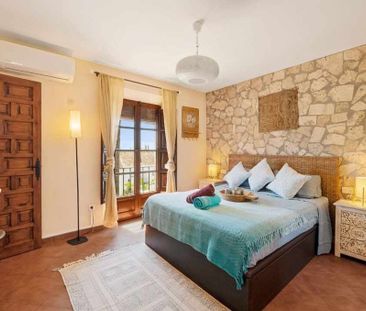 Luxury Townhouse for rent in Nueva Andalucia, Spain - Photo 3