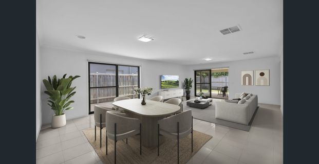 Stunning family home with every feature you could want!! - Photo 1