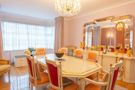 5 bedroom detached house to rent - Photo 4